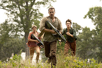 Shailene Woodley, Theo James og Ansel Elgort. Shailene Woodley, Theo James og Ansel Elgort.