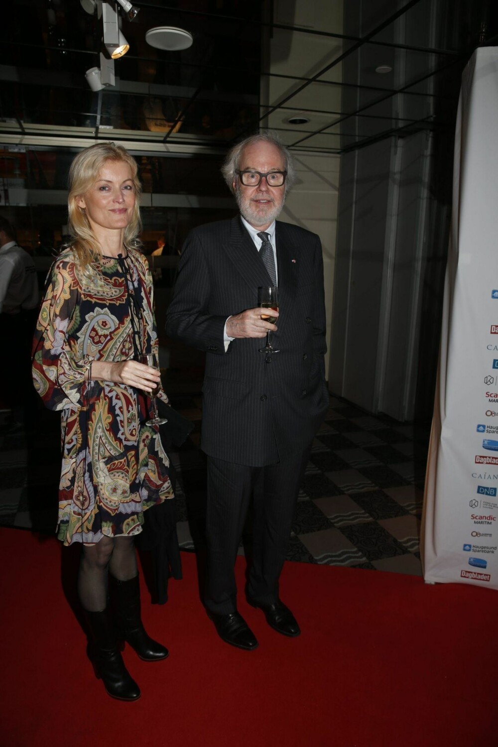 John M Jacobsen med Vibeke Idsøe. John M Jacobsen med Vibeke Idsøe.