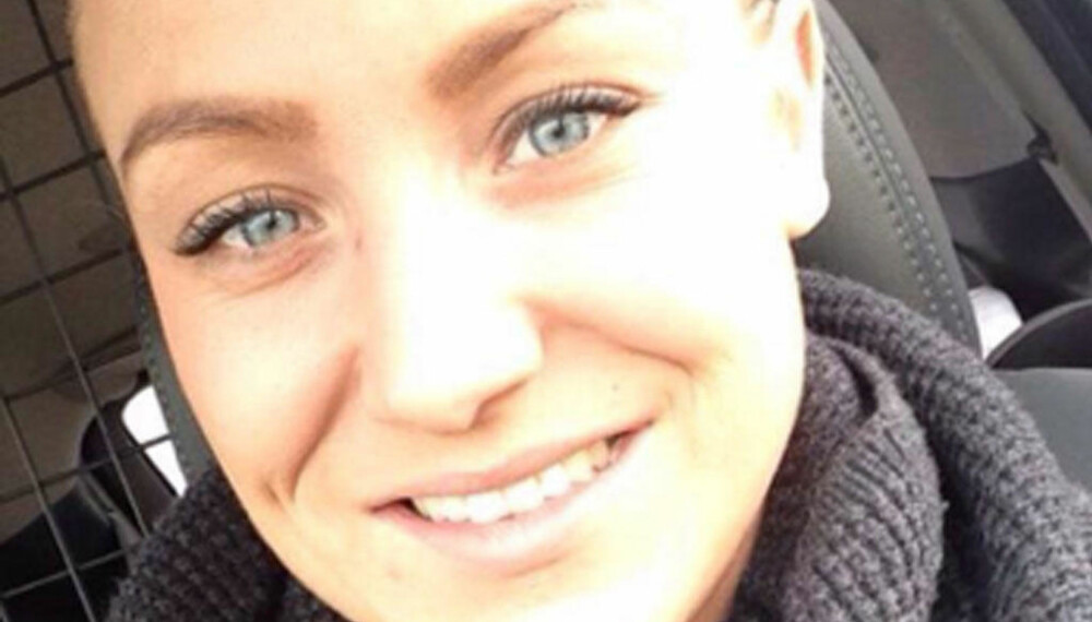 TATOVERING: Linda har en tatovering på halsen hun fjerner fordi hun ikke synes den passer seg. TATOVERING: Linda har en tatovering på halsen hun fjerner fordi hun ikke synes den passer seg.