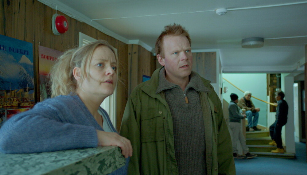 Anders Baasmo Christiansen som Per Primus og Henriette Steenstrup som Hanni. Anders Baasmo Christiansen som Per Primus og Henriette Steenstrup som Hanni.