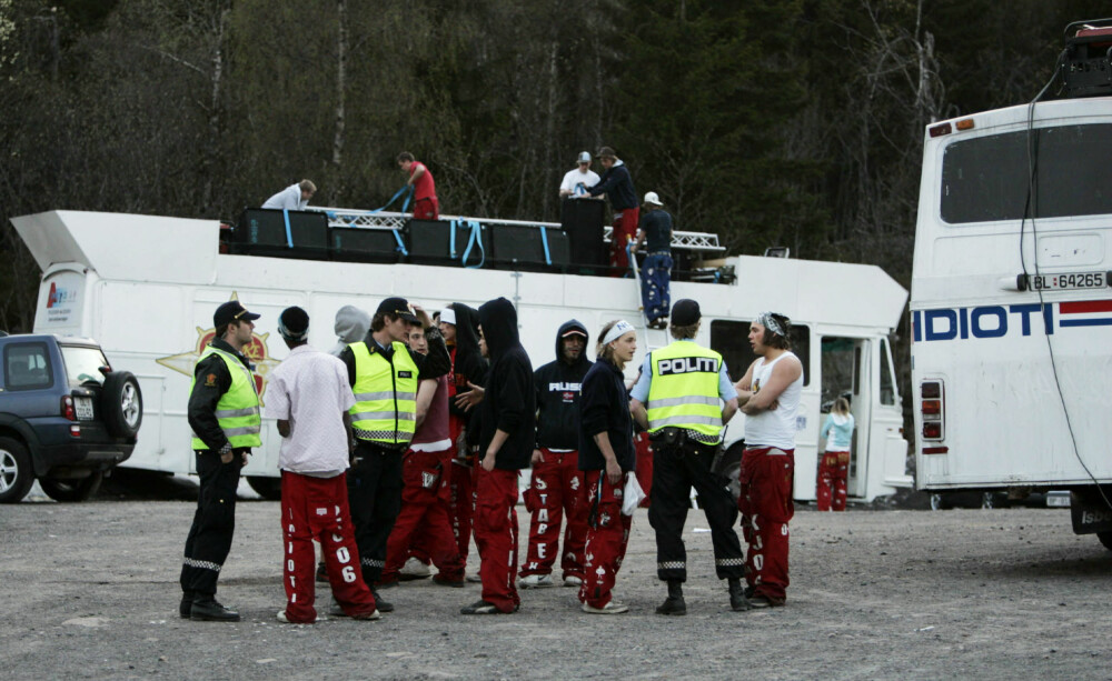 I år er det strengere regler for medbrakt alkohol på russetreff. Russen er skuffet over de nye reglene og vurderer å droppe de store festene. (Arkivfoto) I år er det strengere regler for medbrakt alkohol på russetreff. Russen er skuffet over de nye reglene og vurderer å droppe de store festene. (Arkivfoto)