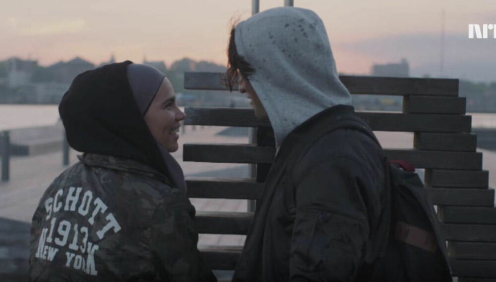 Sana og Yousef i sesong 4 av Skam. Sana og Yousef i sesong 4 av Skam.
