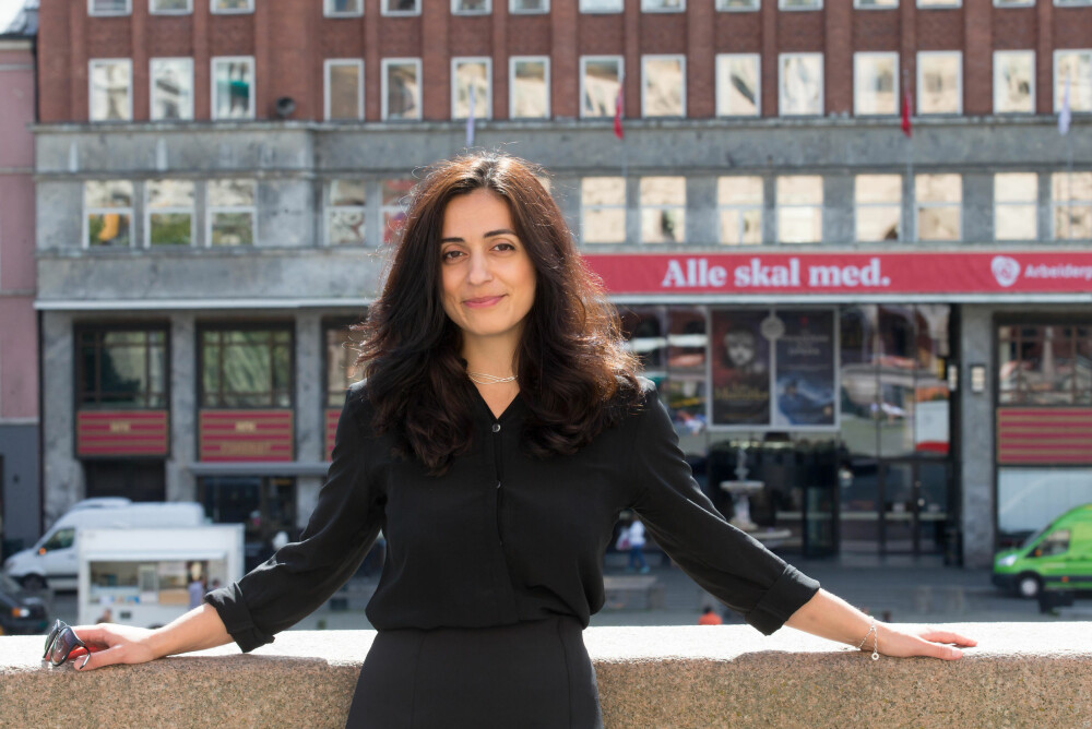 Nestleder i Arbeiderpartiet, Hadia Tajik, gjorde det klart at hun vil jobbe mot unntaksordningen som gjør det lovlig med barneekteskap i Norge. Nestleder i Arbeiderpartiet, Hadia Tajik, gjorde det klart at hun vil jobbe mot unntaksordningen som gjør det lovlig med barneekteskap i Norge.