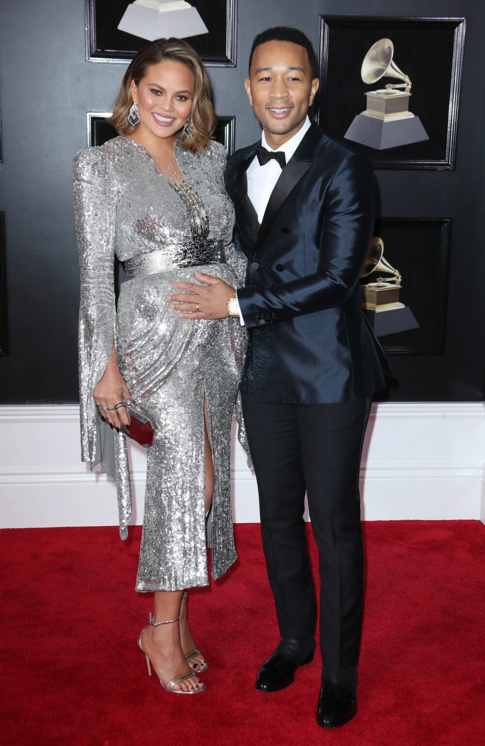 Chrissy Teigen og John Legend under årets Grammy Awards Chrissy Teigen og John Legend under årets Grammy Awards