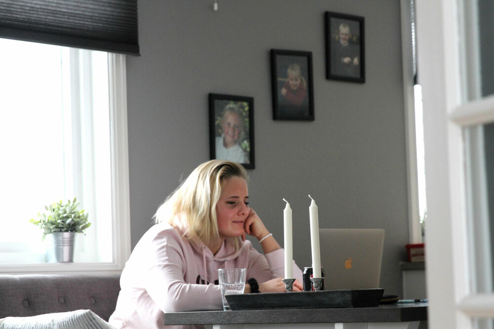 Martine Halvorsen på kjøkkenet hos foreldrene på Nesodden, hvor hun sitter mye når hun er på besøk i Norge. Martine Halvorsen på kjøkkenet hos foreldrene på Nesodden, hvor hun sitter mye når hun er på besøk i Norge.