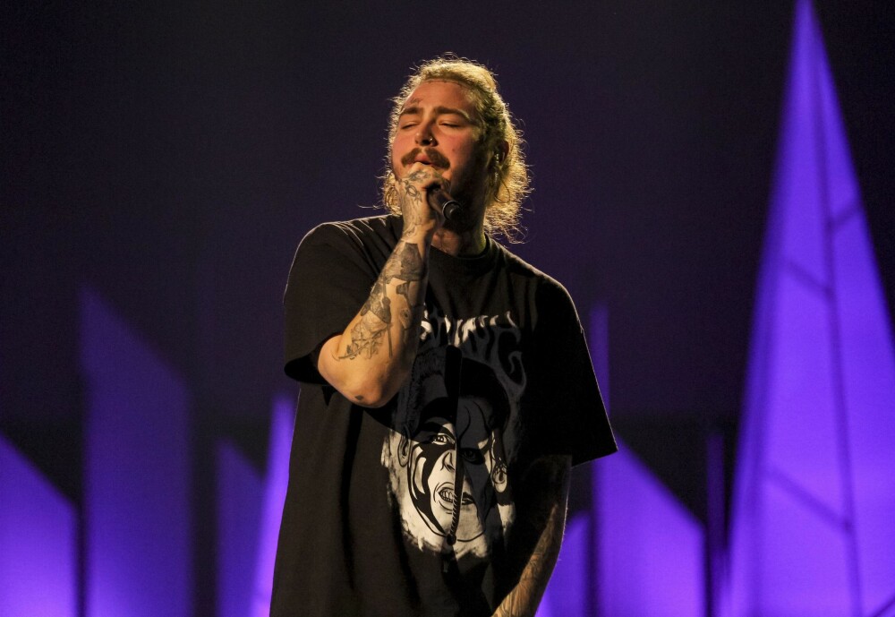 Post Malone under iHeartRadio Jingle Ball, Show i Toronto, Canada. Post Malone under iHeartRadio Jingle Ball, Show i Toronto, Canada.