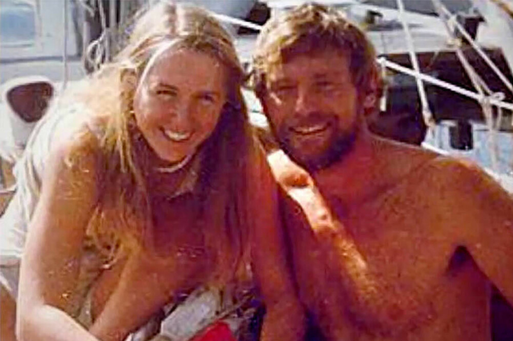 Tami Oldham Ashcraft og Richard Sharp var nyforelsket og nyforlovet da de havnet midt i en av tidenes verste stormer. Tami Oldham Ashcraft og Richard Sharp var nyforelsket og nyforlovet da de havnet midt i en av tidenes verste stormer.