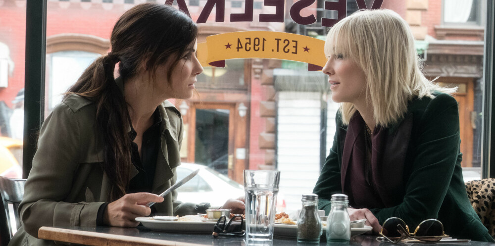 Sandra Bullock og Cate Blanchett i Ocean's 8. Sandra Bullock og Cate Blanchett i Ocean's 8.