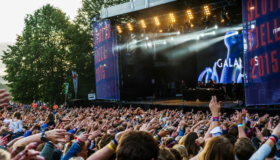 SLOTTSFJELLFESTIVALEN er et godt alternativ for deg som har lyst på alt det beste musikk-Norge har å by på i sommer. SLOTTSFJELLFESTIVALEN er et godt alternativ for deg som har lyst på alt det beste musikk-Norge har å by på i sommer.