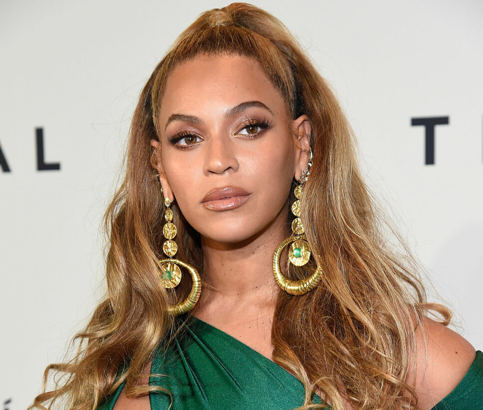 PRYDER VOGUE USA: Beyoncé er på forsiden av Vogue for fjerde gang i den amerikanske septemberutgaven. Der snakker hun også ut om å bli mor og akseptere sin naturlige kropp. PRYDER VOGUE USA: Beyoncé er på forsiden av Vogue for fjerde gang i den amerikanske septemberutgaven. Der snakker hun også ut om å bli mor og akseptere sin naturlige kropp.