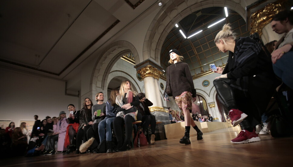 Fra Holzweilers visning på Museum of Contemporary Art i Oslo i februar 2017. Fra Holzweilers visning på Museum of Contemporary Art i Oslo i februar 2017.