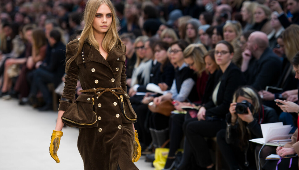 Cara Delevigne nøt stor suksess som modell, og det som kjennetegnet henne var underlige grimaser, og det faktum at hun ofte ikke forsøkte å "se pen ut". I dag jobber hun mest som skuespiller. Cara Delevigne nøt stor suksess som modell, og det som kjennetegnet henne var underlige grimaser, og det faktum at hun ofte ikke forsøkte å "se pen ut". I dag jobber hun mest som skuespiller.
