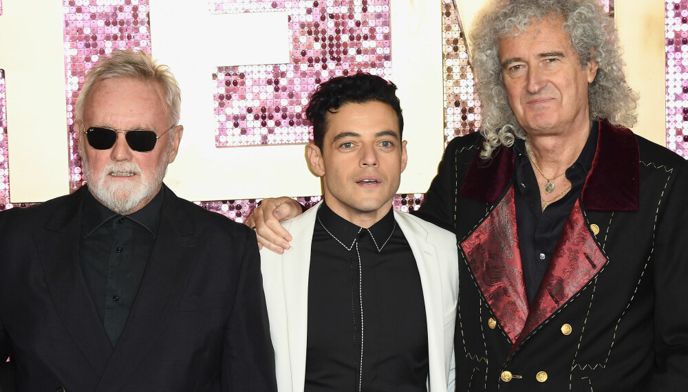 MELLOM TO LEGENDER: Roger Meddows-Taylor, Rami Malek som spiller Freddie Mercury i filmen om hans liv, «Bohemian Rapsody», og Brian May. MELLOM TO LEGENDER: Roger Meddows-Taylor, Rami Malek som spiller Freddie Mercury i filmen om hans liv, «Bohemian Rapsody», og Brian May.