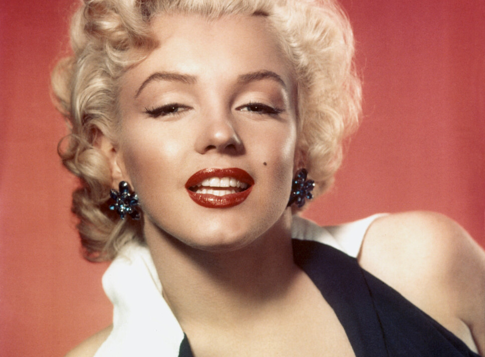 SELVMORD: Da Marilyn Monroe døde var hun bare 36 år gammel, i 1962. 56 år etter, spekuleres det fortsatt i dødsårsaken. SELVMORD: Da Marilyn Monroe døde var hun bare 36 år gammel, i 1962. 56 år etter, spekuleres det fortsatt i dødsårsaken.