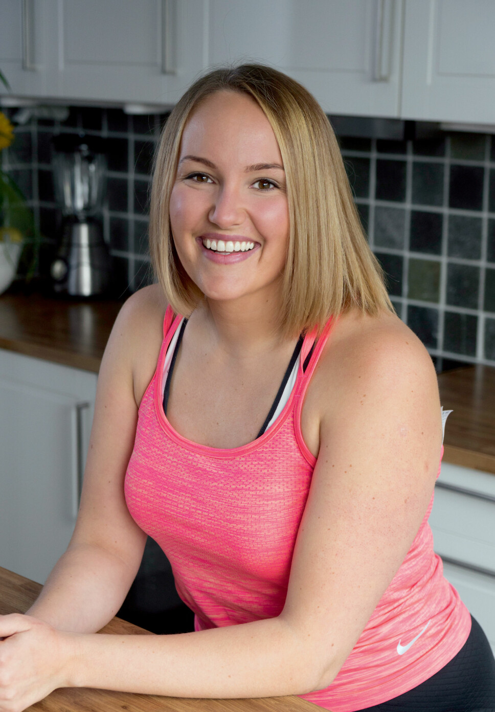 CAMILLA LORENTZEN: PT, forfatter, podcaster og foredragsholder. CAMILLA LORENTZEN: PT, forfatter, podcaster og foredragsholder.