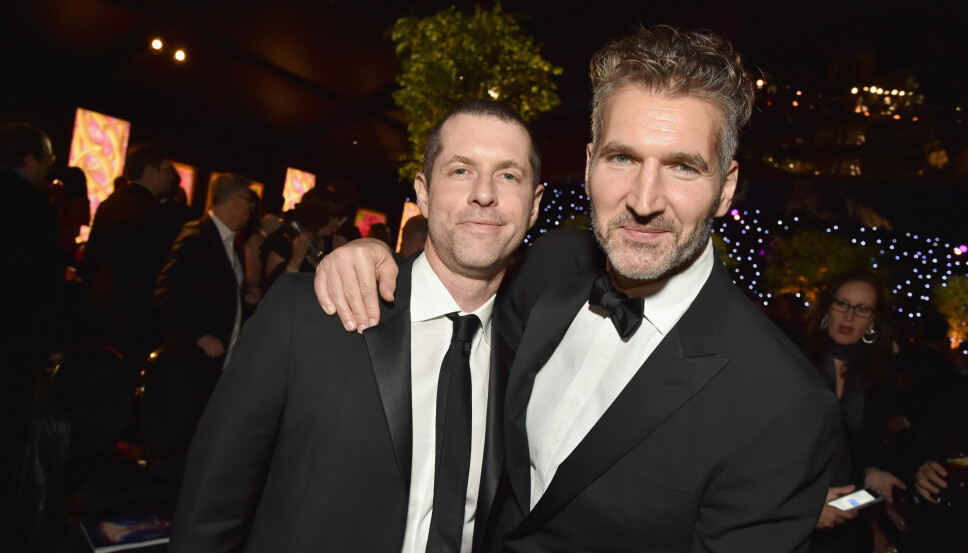 TUNGT INVOLVERT: D.B. Weiss og David Benioff er skaperne bak «Game of Thrones», og har også skrevet og regissert i siste sesong. Vi tipper de smiler ekstra lurt på dette bildet på Emmy-etterfesten i fjor høst, fordi de er omtrent de eneste i verden som vet hva som skjer i Westeros til slutt. TUNGT INVOLVERT: D.B. Weiss og David Benioff er skaperne bak «Game of Thrones», og har også skrevet og regissert i siste sesong. Vi tipper de smiler ekstra lurt på dette bildet på Emmy-etterfesten i fjor høst, fordi de er omtrent de eneste i verden som vet hva som skjer i Westeros til slutt.