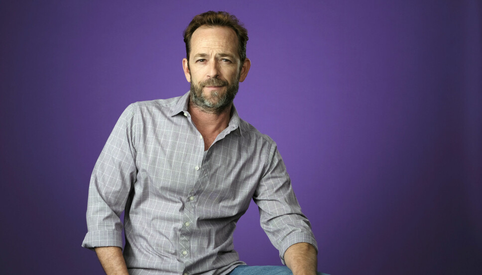DØDE: Skuespilleren Luke Perry ble bare 52 år gammel. Av dødsattesten kommer det frem at han døde av massivt hjerneslag. DØDE: Skuespilleren Luke Perry ble bare 52 år gammel. Av dødsattesten kommer det frem at han døde av massivt hjerneslag.